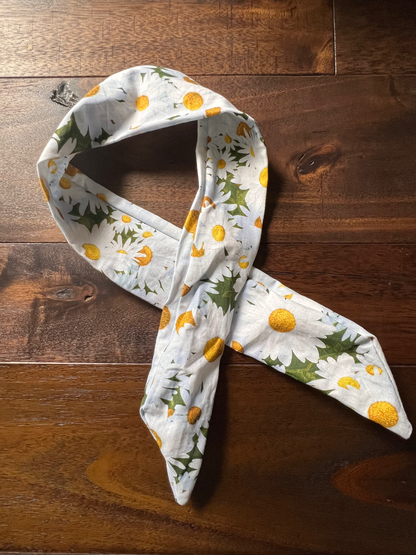 Daisies on Green - Wired Head Wrap